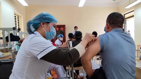 Một tuần ghi nhận 14.068 ca mắc mới COVID-19, bệnh nhân thở oxy tăng