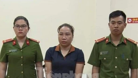 Bắt nữ giao dịch viên bưu điện chiếm đoạt hàng tỷ đồng của người dân