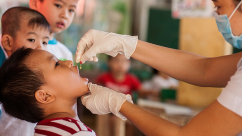 Triển khai chiến dịch cho trẻ uống Vitamin A trên toàn quốc