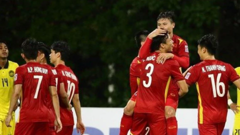 Bất ngờ với giá vé xem 2 trận đấu đầu tiên của ông Troussier với đội tuyển Việt Nam