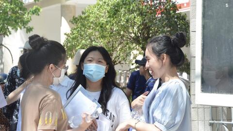 Các thí sinh miền Trung hoàn thành tốt môn thi đầu tiên