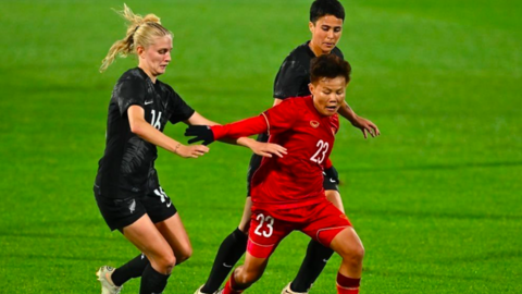 Tuyển nữ Việt Nam thua 0-2 trước chủ nhà World Cup