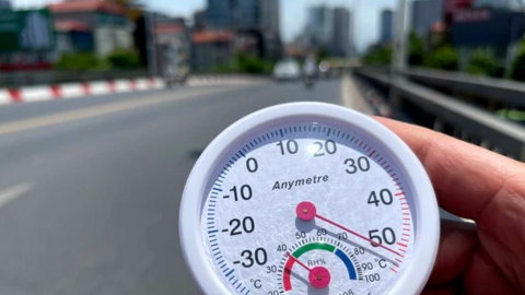 Miền Bắc nắng nóng đỉnh điểm trước khi chuyển mưa lớn