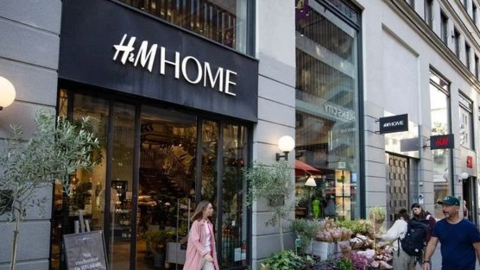 Chật vật cạnh tranh với Shein, H&M tìm đường sống mới: Đóng bớt chi nhánh quần áo, chuyển sang bán đồ gia dụng, mỹ phẩm