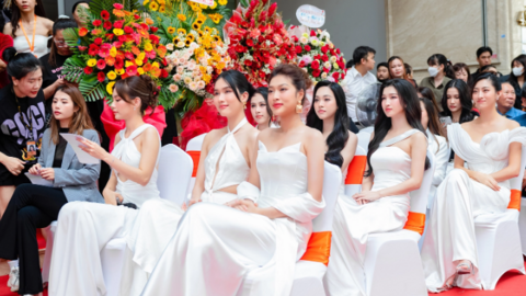 Hoa hậu Mai Phương đọ sắc với dàn hoa, á hậu, tiết lộ công việc tại VTV