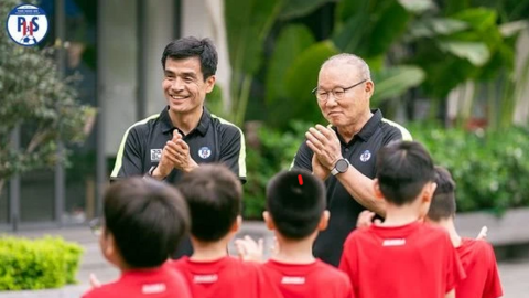 Học viện bóng đá của thầy Park Hang Seo vừa đi vào hoạt động đã gặp rắc rối vì bị đạo nhái