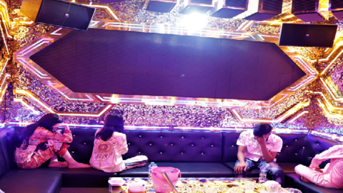 Điều tra vụ hàng chục nam nữ mở 'tiệc ma túy' tại phòng VIP quán karaoke
