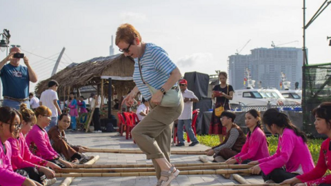 Du lịch TPHCM: Nới lỏng visa, bên cạnh niềm vui cũng là nỗi lo