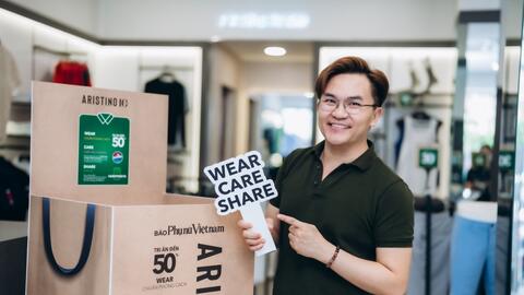 MC Đại Nghĩa quyên góp trang phục ủng hộ chiến dịch "Wear.Care.Share"