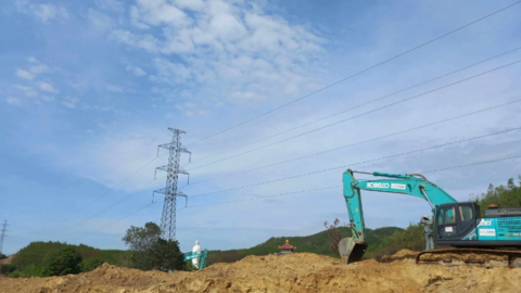 Đẩy nhanh di dời hạ tầng kỹ thuật phục vụ cao tốc Vân Phong- Nha Trang