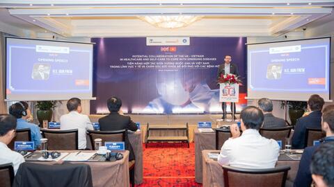 Thầy thuốc trẻ Việt - Anh bàn cách ứng phó nhóm các bệnh mới nổi