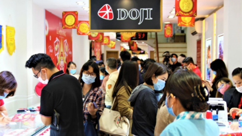 Sau một năm 2022 "bung lụa" lãi nghìn tỷ, DOJI quay về mức lãi trăm tỷ do người dân... chán mua vàng