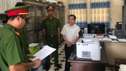 Bắt thêm 2 cán bộ huyện Trảng Bom