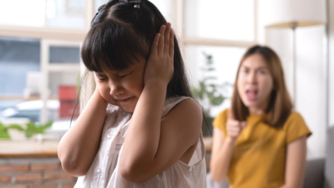 3 cách giáo dục ảnh hưởng tiêu cực cả đời con nhưng nhiều cha mẹ vẫn xem như 'bảo bối'