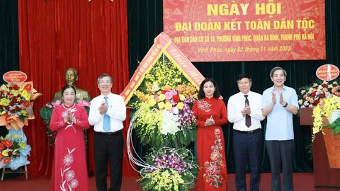 Lãnh đạo thành phố dự Ngày hội Đại đoàn kết tại quận Ba Đình