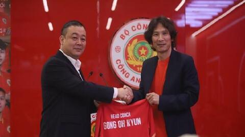 HLV Gong Oh-kyun: 'Tôi muốn Công an Hà Nội FC là đội bóng mạnh bền vững'