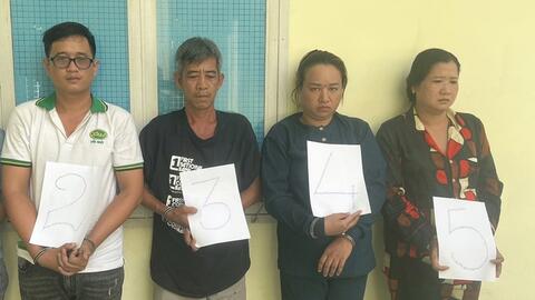 TP HCM: Bắt nhóm chuyên chặn xe, thu tiền trái phép