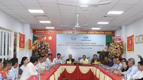 Đội xe đạp nam tỉnh Bình Dương được tài trợ thêm 3 năm