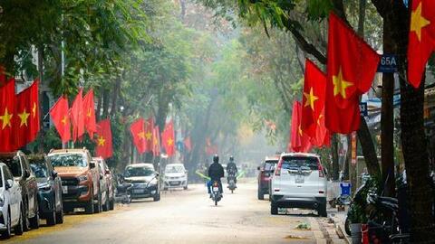 Phố phường Hà Nội yên bình ngày đầu năm mới 2024