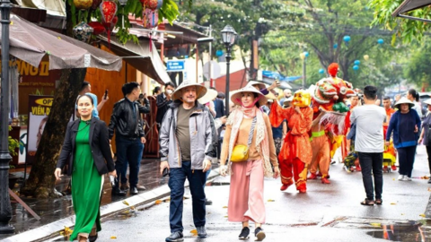 Sôi động thị trường du lịch Tết