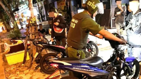 Nháy máy trêu đùa công an 113 bị xử phạt thế nào?