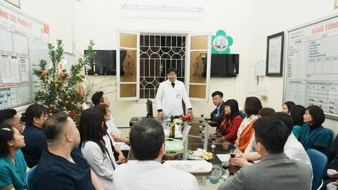 Hơn 600 y bác sĩ nhân viên y tế trực "xuyên Tết"