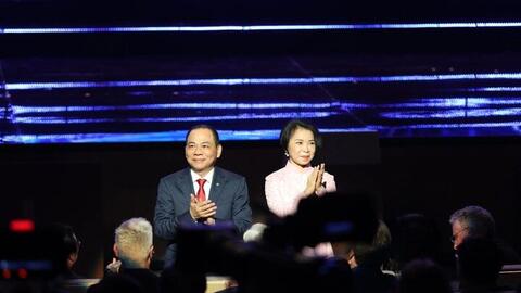 Những cặp vợ chồng doanh nhân Việt giàu có, quyền lực