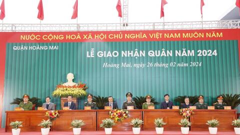 Trang trọng và xúc động lễ giao quân tại quận Hoàng Mai