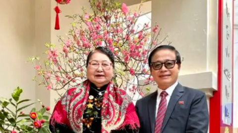 Bảo Tín Minh Châu: Từ con trai bà bán ốc luộc, 8 năm làm thợ sửa xe đến "ông trùm vàng" nức tiếng Hà Thành