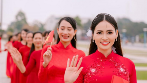 Hoa hậu Bích Hạnh truyền cảm hứng tới chị em phụ nữ Phan Rang