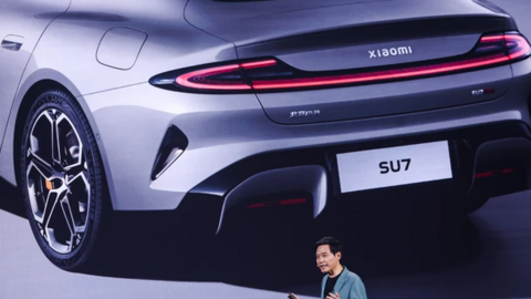 Vị doanh nhân 54 tuổi nổi tiếng với triết lý kinh doanh 'lợn bay' thề khởi nghiệp lần cuối với xe điện, vừa mở bán 30 phút đã có 50.000 đơn đặt hàng