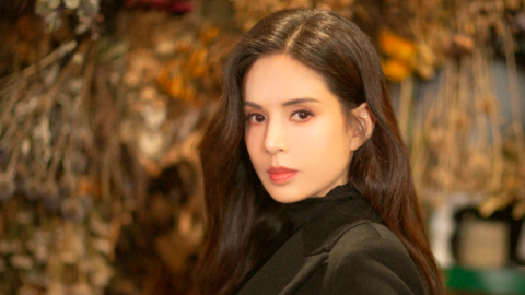 Nữ nghệ sĩ trẻ nhất vừa được phong tặng NSND nói về cụm từ "không chồng, không con" ở tuổi 42