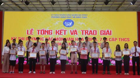 Quận Ba Đình trao 91 giải thi Olympic các môn văn hóa, khoa học