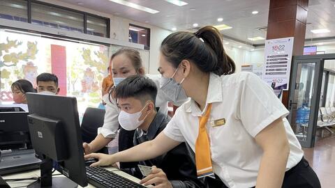 Thủ tướng yêu cầu đẩy mạnh cắt giảm, đơn giản hóa thủ tục hành chính