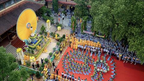 Đông đảo phật tử tham gia lễ Phật đản tại Thừa Thiên - Huế