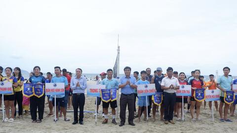 Khai mạc giải bóng đá và bóng chuyền bãi biển TP Đà Nẵng