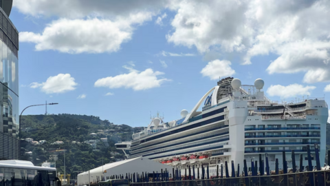 New Zealand gây tranh cãi khi tăng thuế du lịch