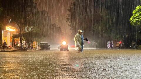 Bão số 3 giật trên cấp 17, cách Quảng Ninh khoảng 600km