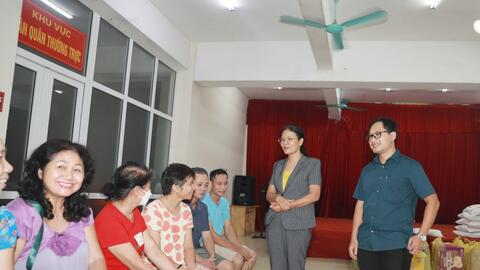 Hà Nội đã sơ tán gần 74.000 dân khỏi vùng ảnh hưởng mưa lũ