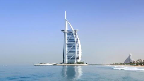 UAE: Hành trình từ sa mạc khô cằn đến đảo nhân tạo xa hoa nhất thế giới