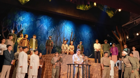 “Đêm trắng” - kiệt tác kịch chính luận tái ngộ khán giả Thủ đô