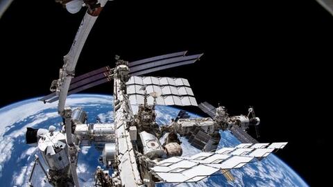 NASA đưa phi hành gia trở về sớm vì sự cố y tế vũ trụ