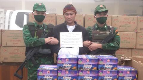 Bắt giữ đối tượng vận chuyển hơn 1 tấn pháo hoa nổ trái phép