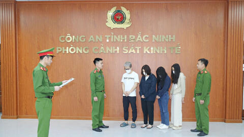 Mở rộng điều tra, lộ diện đường dây hợp thức hóa hồ sơ