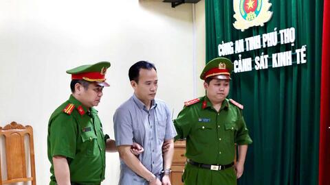 Bắt 5 cán bộ, nguyên cán bộ vụ xã hội đen đội lốt doanh nghiệp ở Phú Thọ