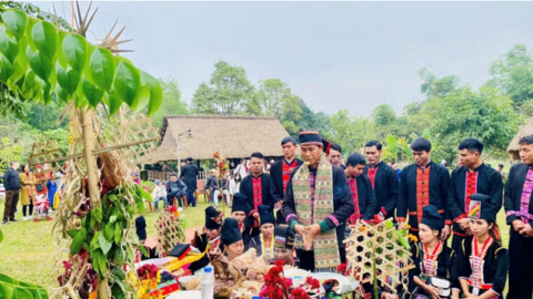 Chuỗi hoạt động đặc sắc tôn vinh giá trị văn hóa các dân tộc Việt Nam