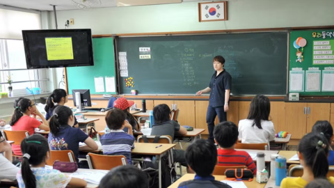 Hàn Quốc mở lớp dạy cách làm lớp trưởng