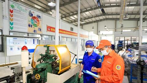 Công đoàn Nhà máy Z129 đẩy mạnh công tác an toàn lao động