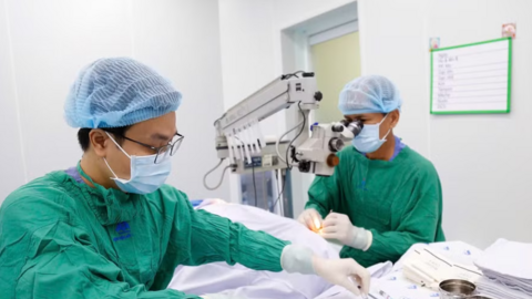 100 bệnh nhân ở TPHCM được thay thủy tinh thể miễn phí