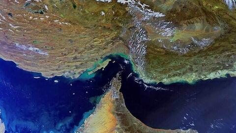 Iran lập cơ quan mới quản lý eo biển Hormuz, tàu qua lại có thể tiếp tục phải trả phí